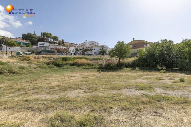 Terreno residencial en Venta en Calle de Rafael Alberti en Alfacar