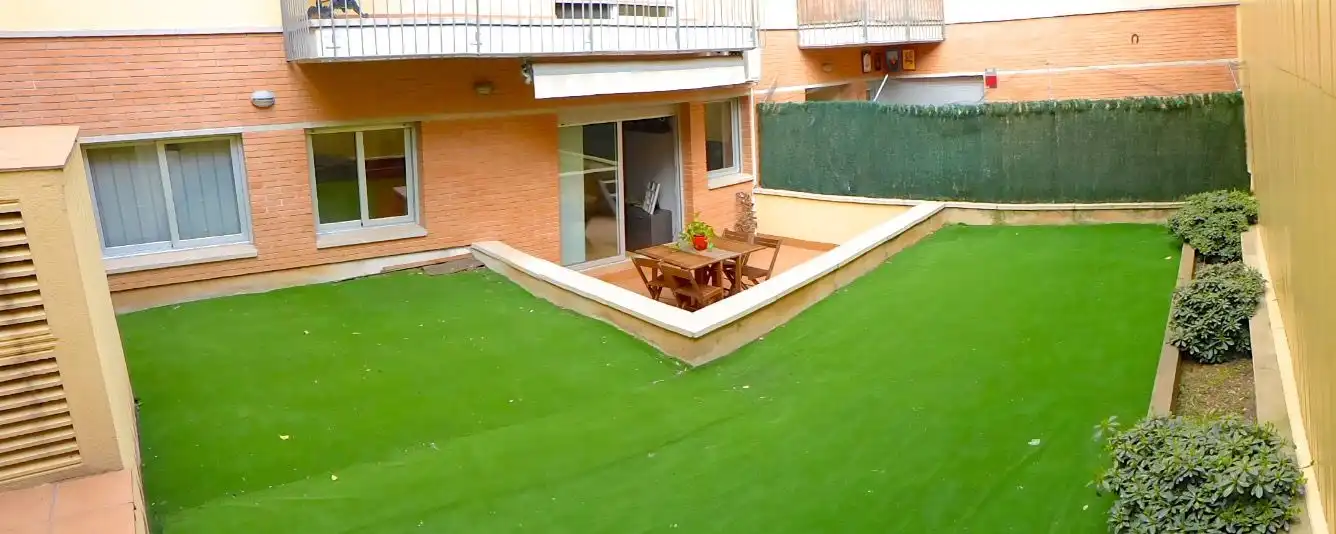 Terrace of Ground floor for rent in Ponent