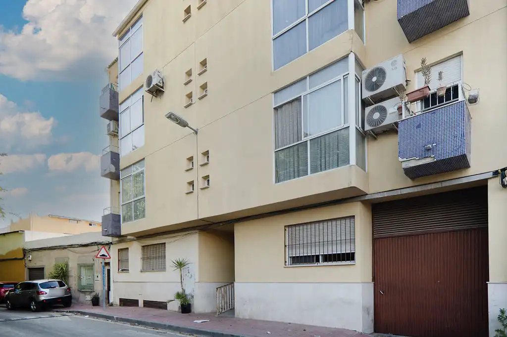 Vista exterior de Piso en venta en Murcia