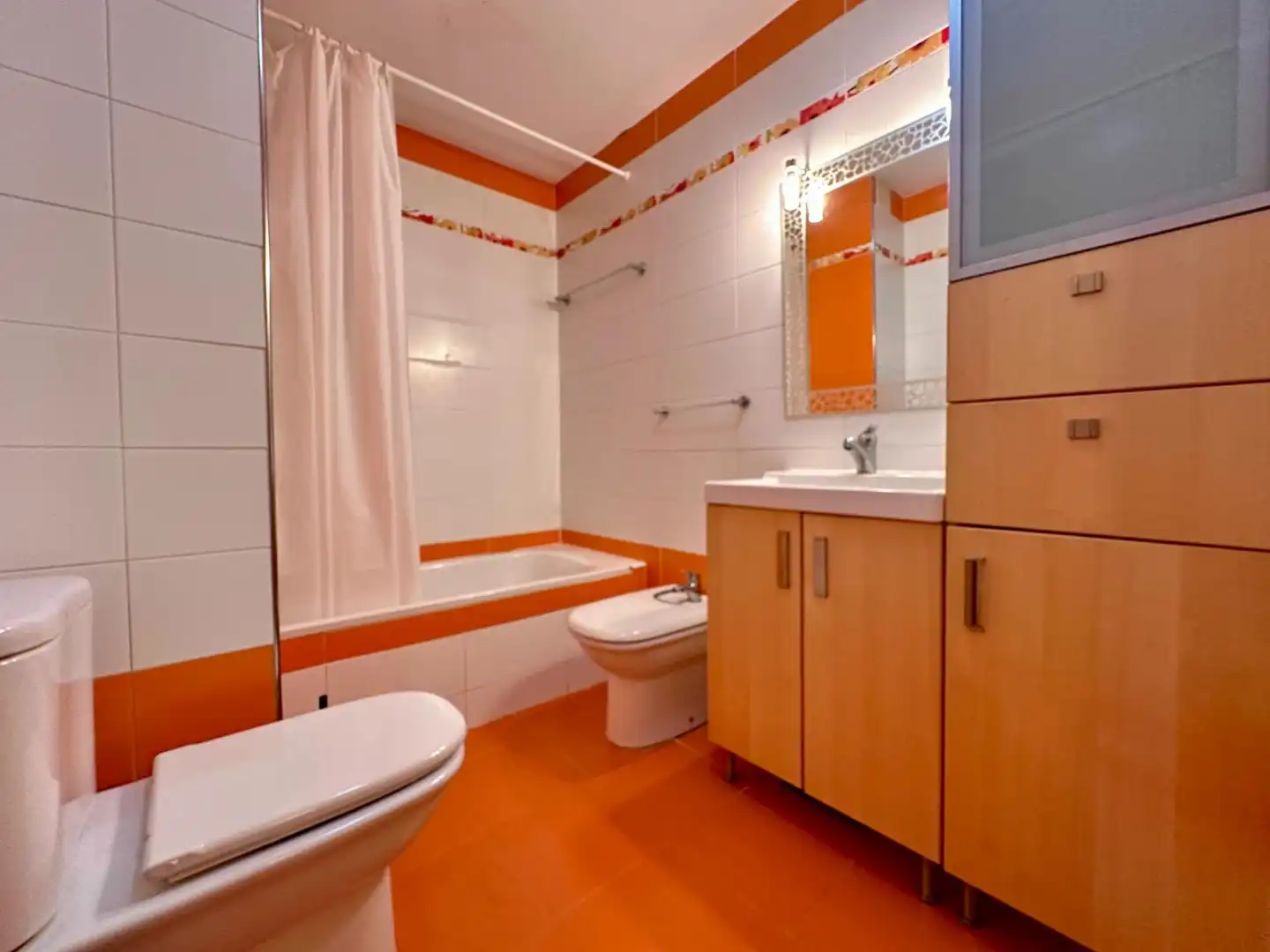 Bathroom of Apartments for sale in Ponferrada  with Heating, Storage room and Furnished