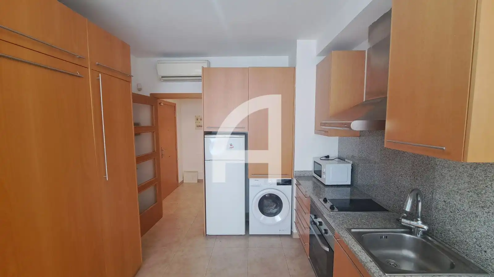 Cuina de Pis en venda en Terrassa amb Aire condicionat i Moblat