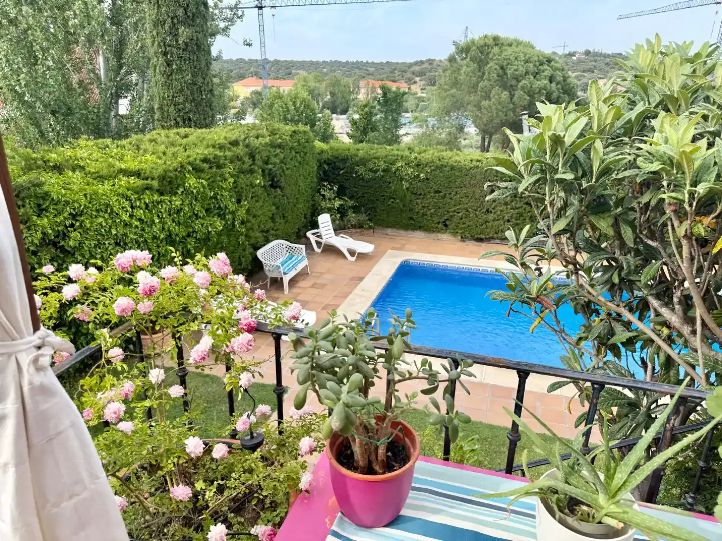 Piscina de Piso en venta en Las Rozas de Madrid con Aire acondicionado, Jardín privado y Parquet