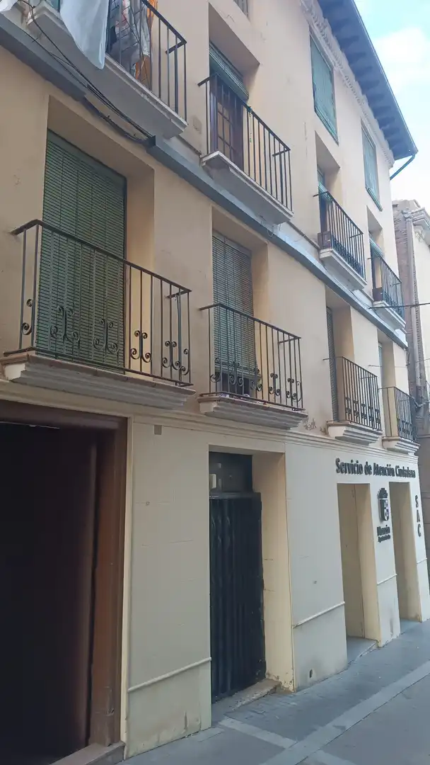 Adosado con terraza en venta en Monzón, imagen 2