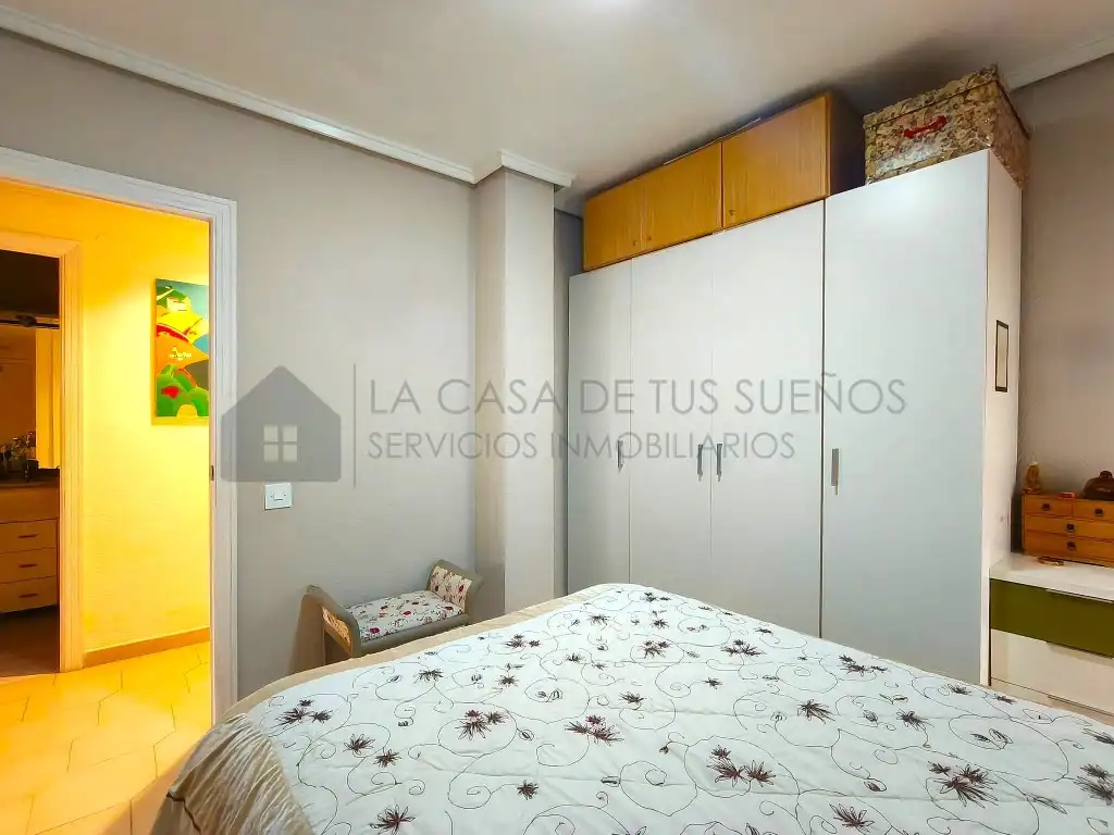 Habitación de Piso en venta en Elda