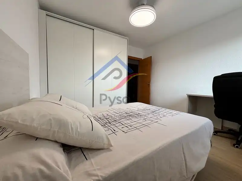 Flat for rent in Avenida de los Castros, Los Castros