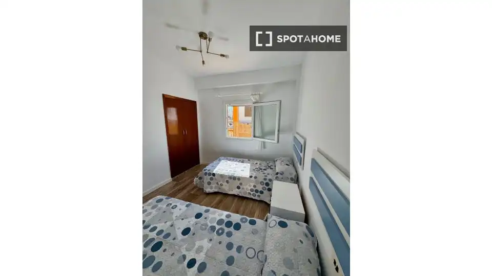 Habitación de Piso de alquiler en Oliva Playa