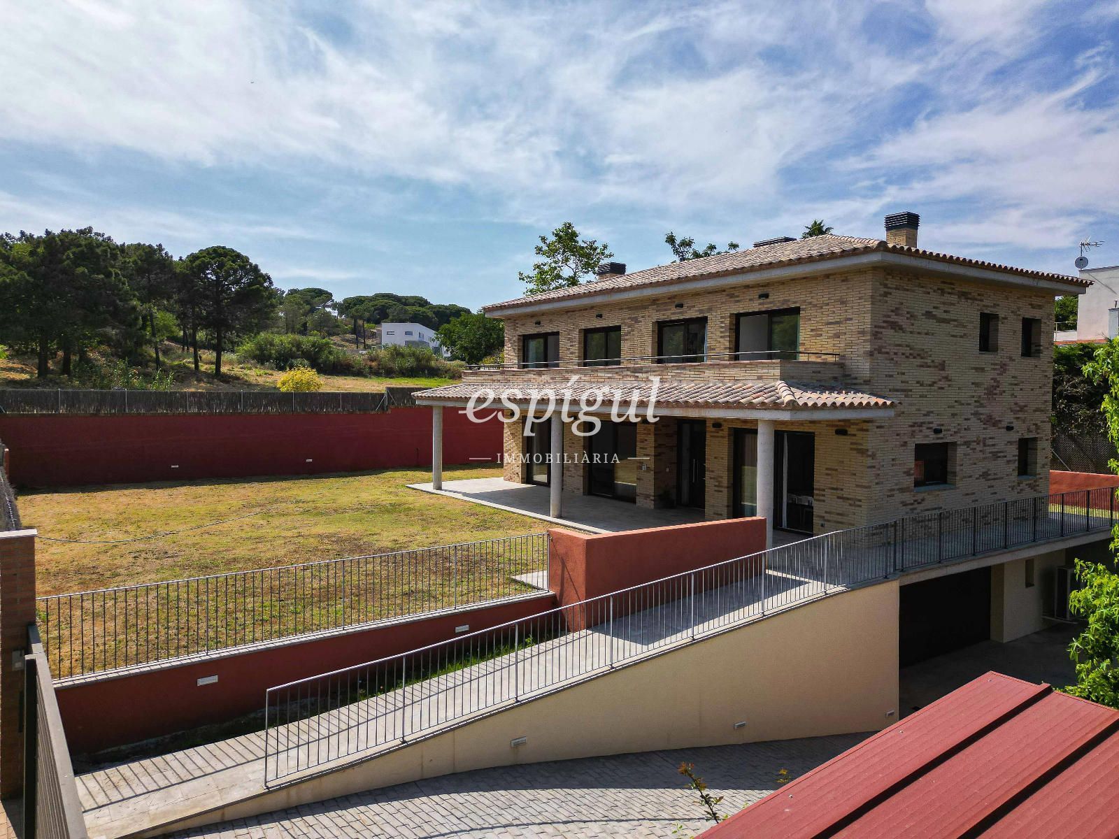 Exterior view of House or chalet for sale in Sant Pol de Mar  with Air Conditioner, Heating and Private garden