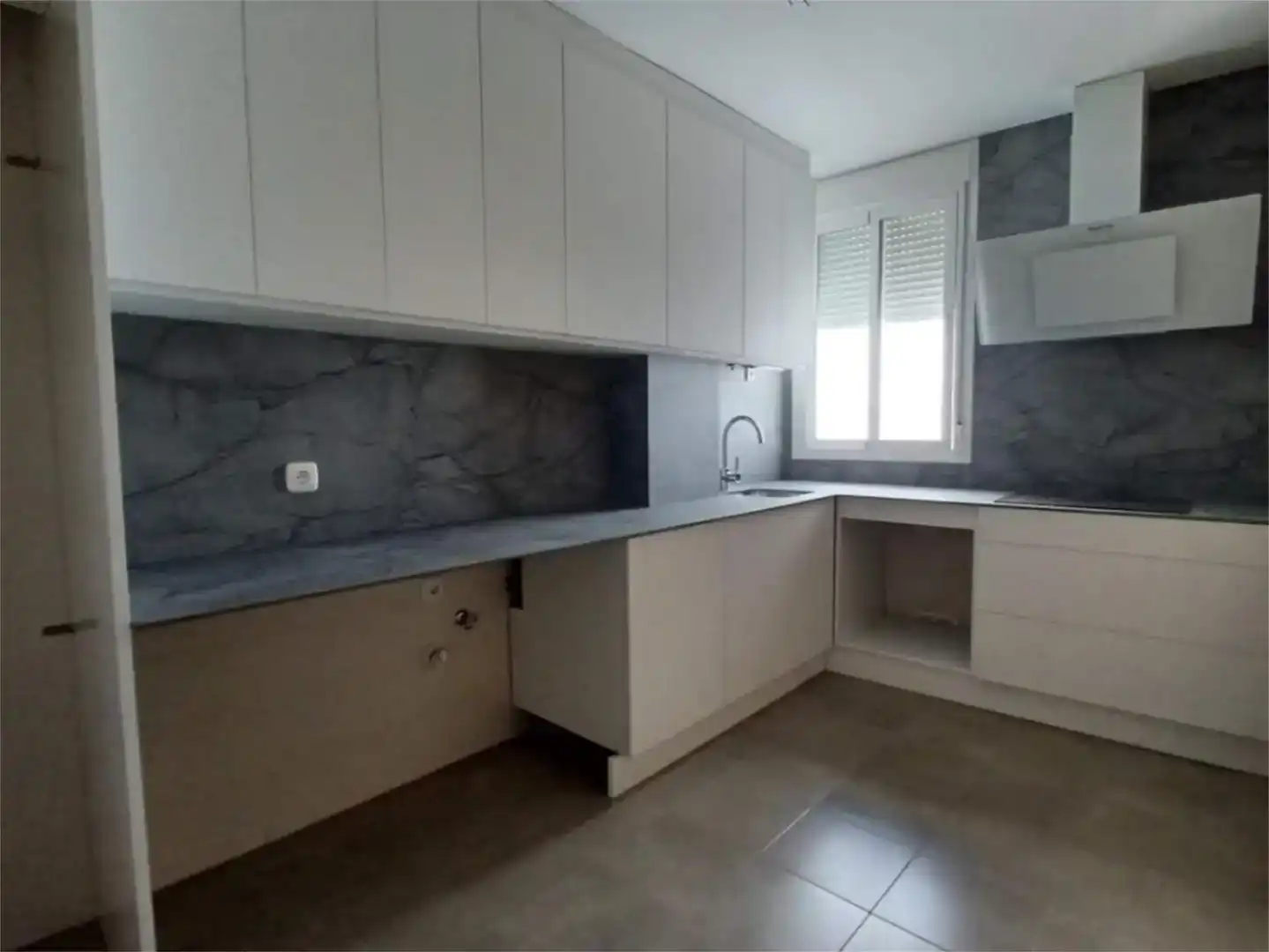 Küche von Wohnung zur Miete in Lucena mit Klimaanlage und Balkon