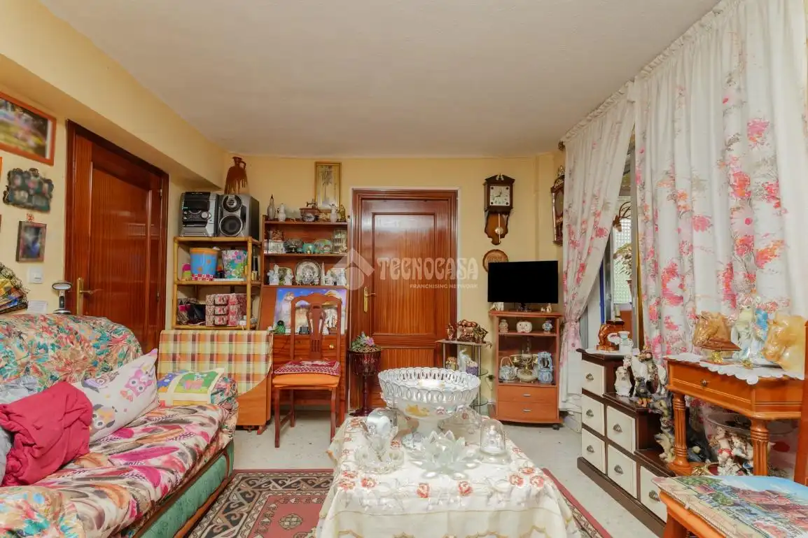 Wohnzimmer von Wohnung zum Verkauf in Madrid mit Heizung und Balkon