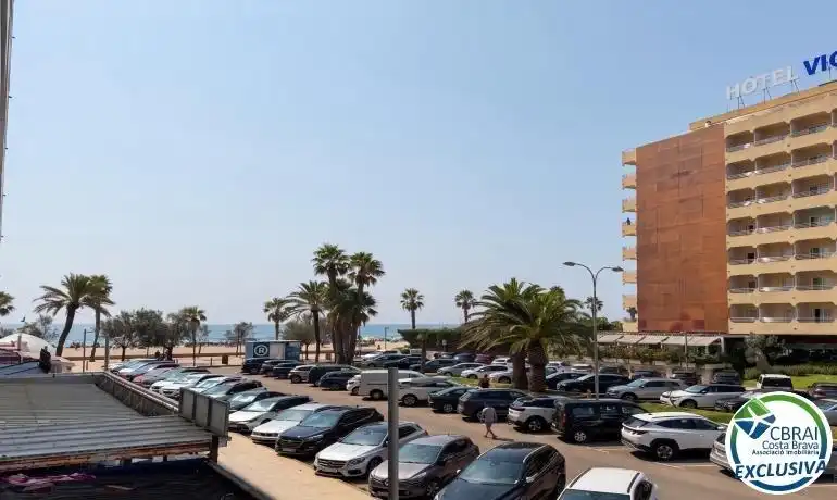 Parking of Study for sale in Roses  with Air Conditioner, Heating and Terrace