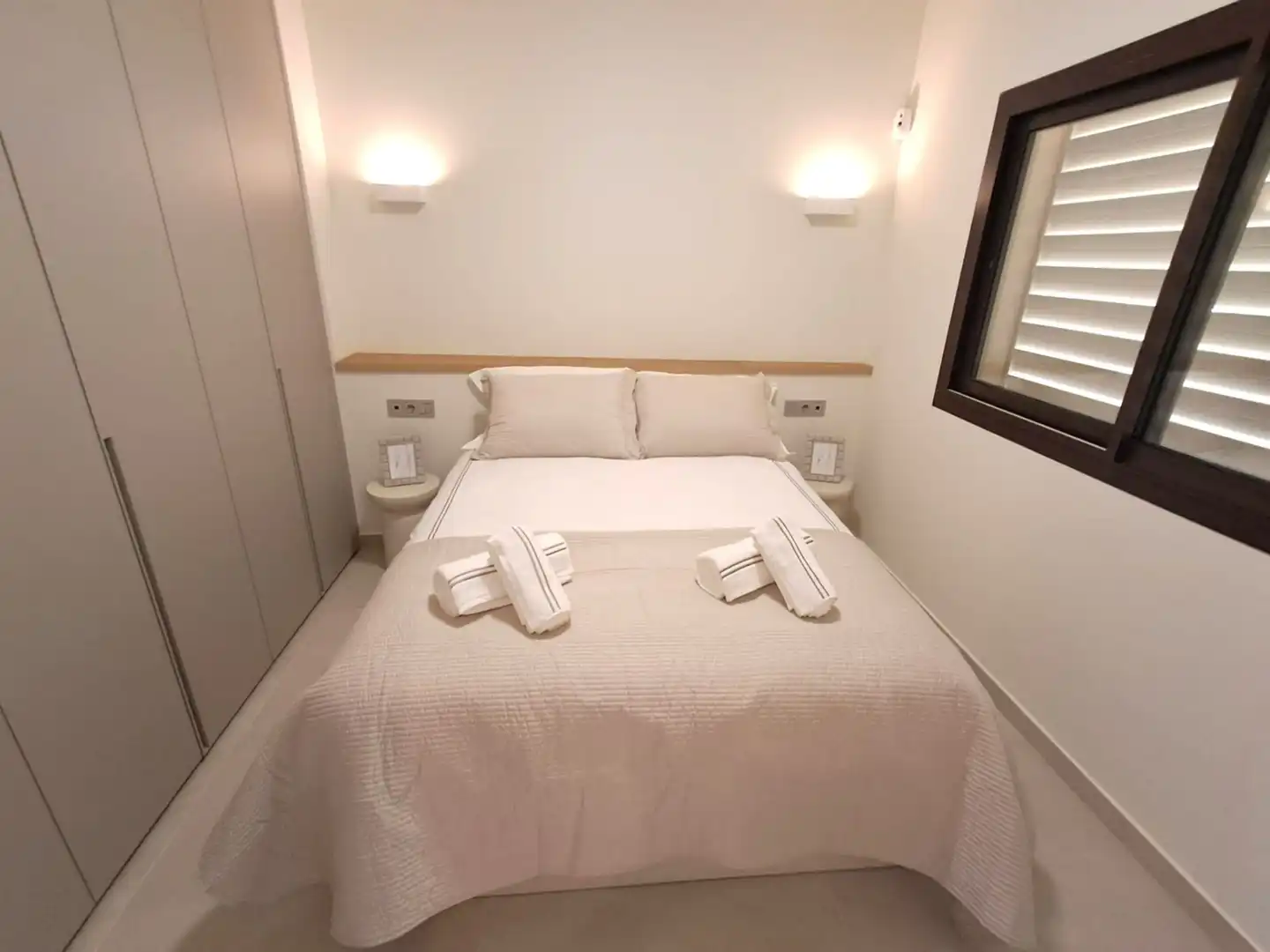 Habitación de Apartamento en venta en Fuengirola con Aire acondicionado, Terraza y Trastero