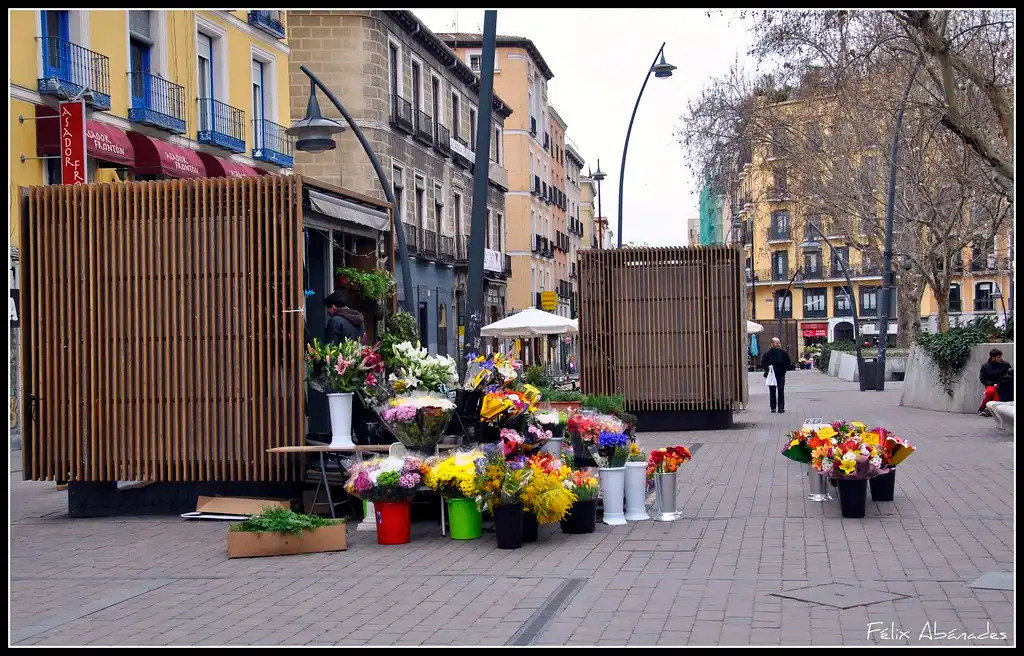 Exterior view of Commercial properties for sale in Madrid  with Air Conditioner