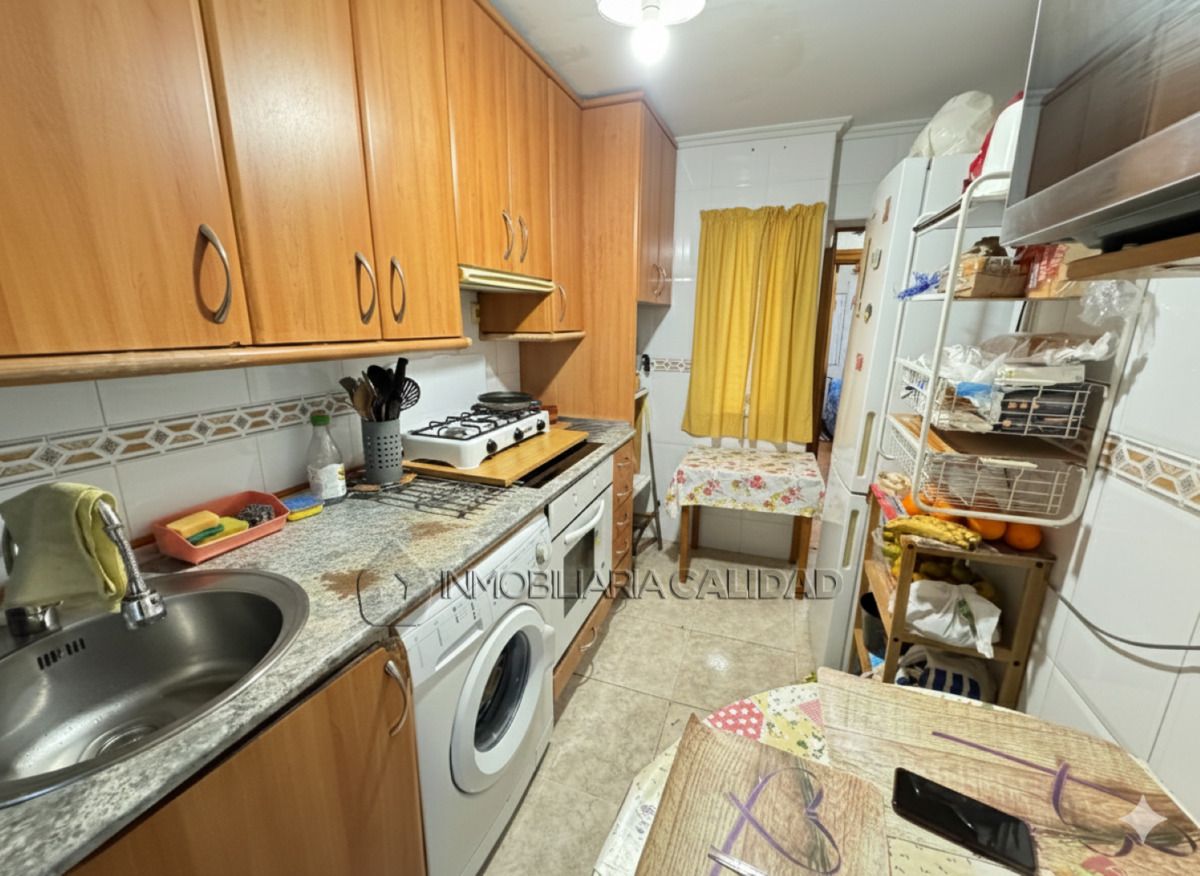 Kitchen of Flat for sale in Burgos Capital  with Heating
