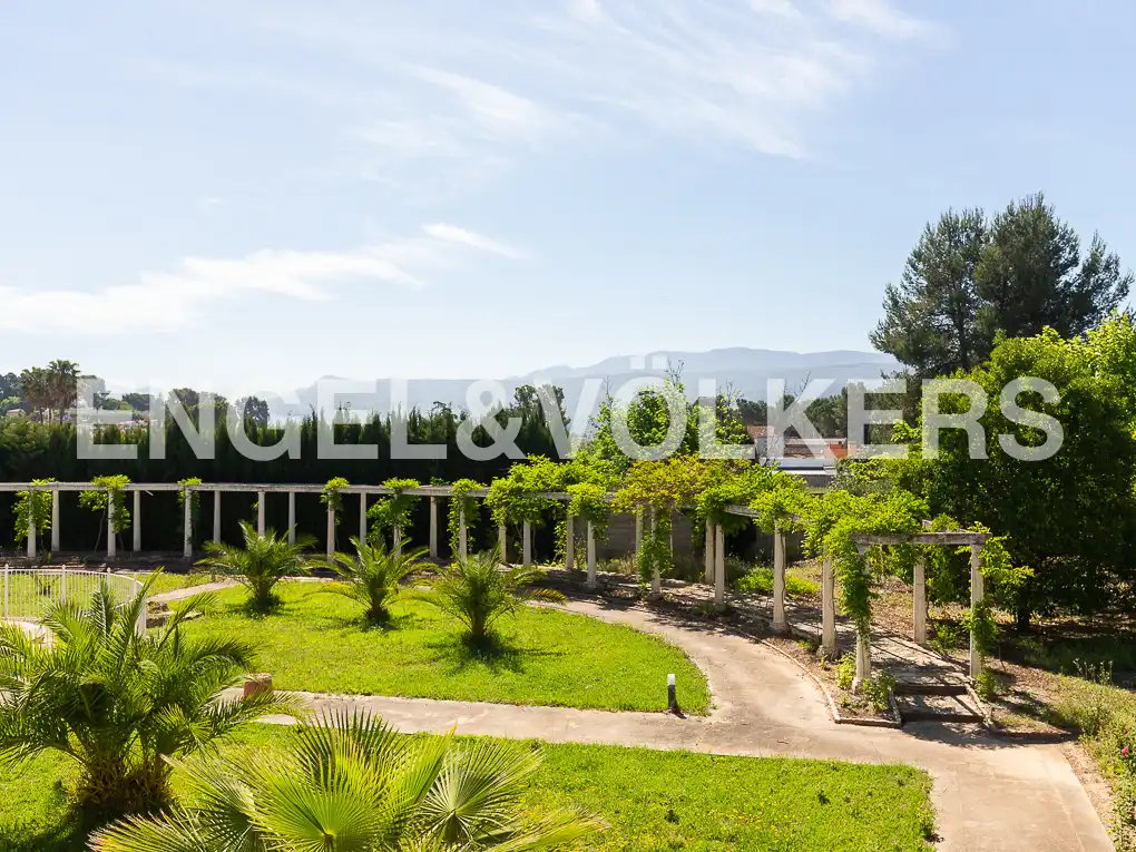 Garden of Houses for sale in Ontinyent  with Air Conditioner, Heating and Private garden