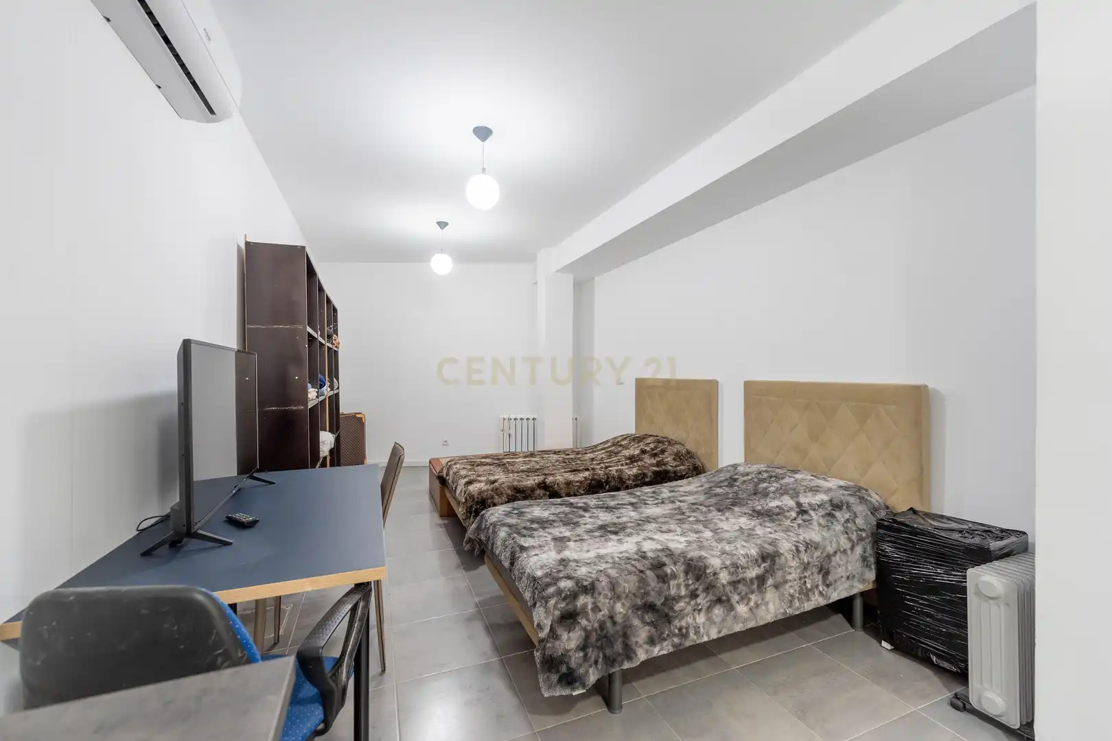 Habitación de Local en venta en Madrid con Internet