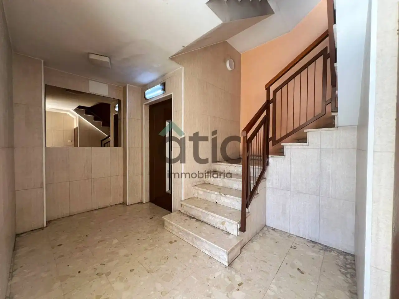 Flat for sale in Plaça Catalunya