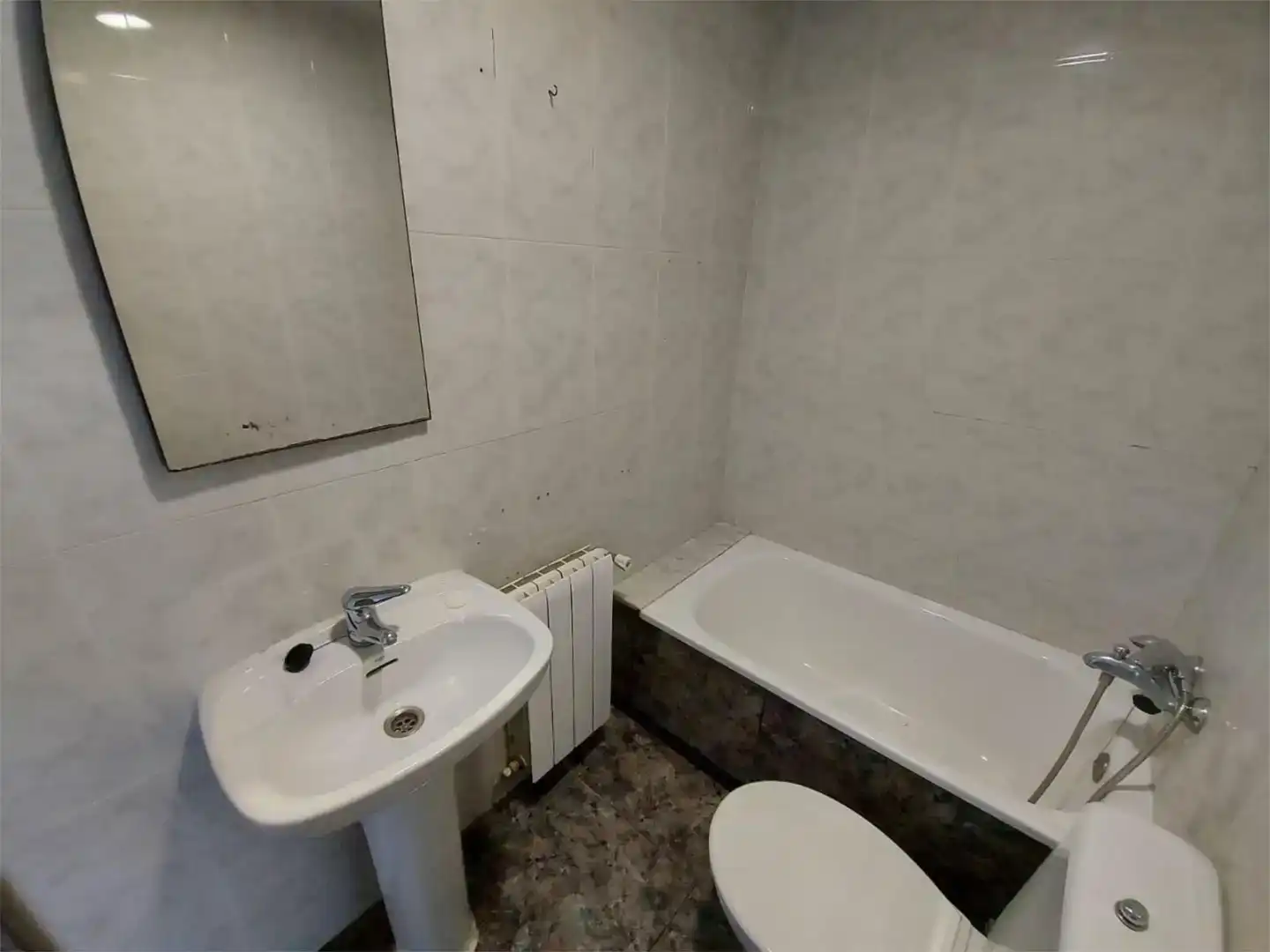 Bany de Pis en venda en  Barcelona Capital