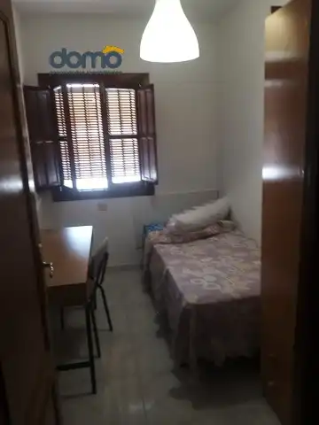 Bedroom of Flat for rent in Granada  with Furnished, Washing machine and Microwave