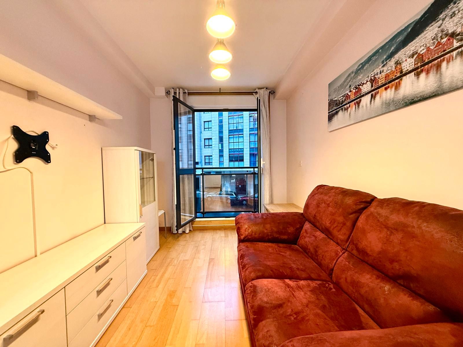 Living room of Apartment to rent in Ames  with Heating, Parquet flooring and Storage room