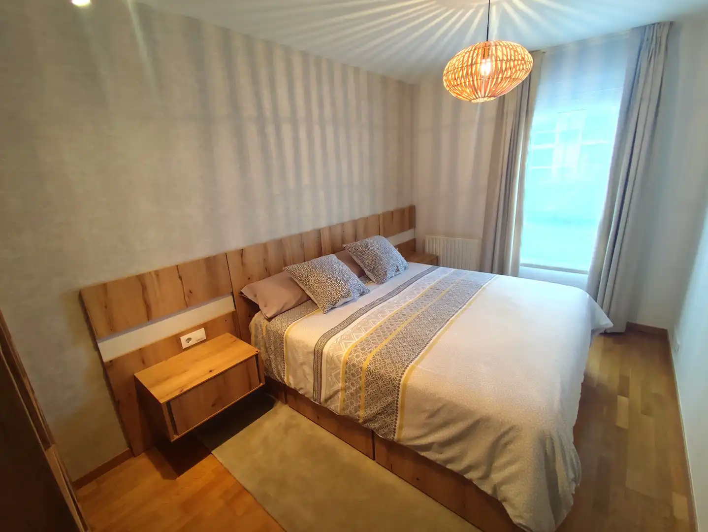 Habitación de Piso en venta en Vitoria - Gasteiz con Calefacción, Terraza y Amueblado