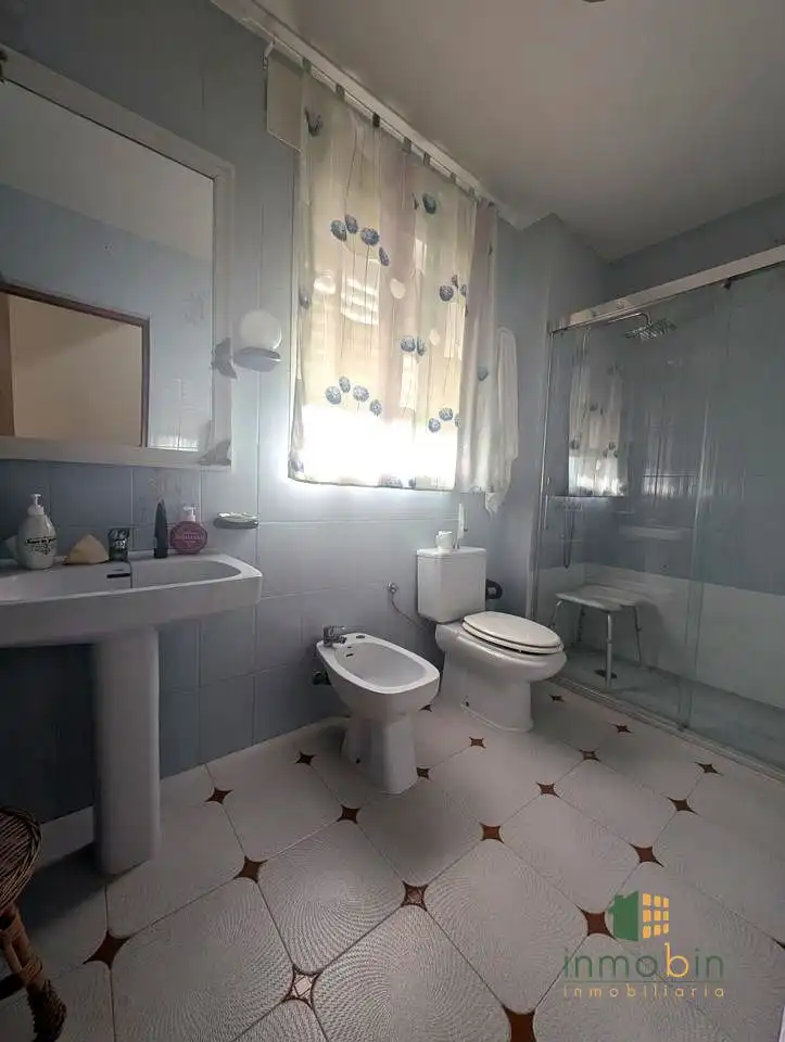 Baño de Finca rústica en venta en Don Benito con Jardín privado y Piscina