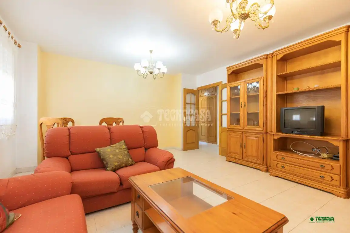 Sala de estar de Piso en venta en Almería con Trastero