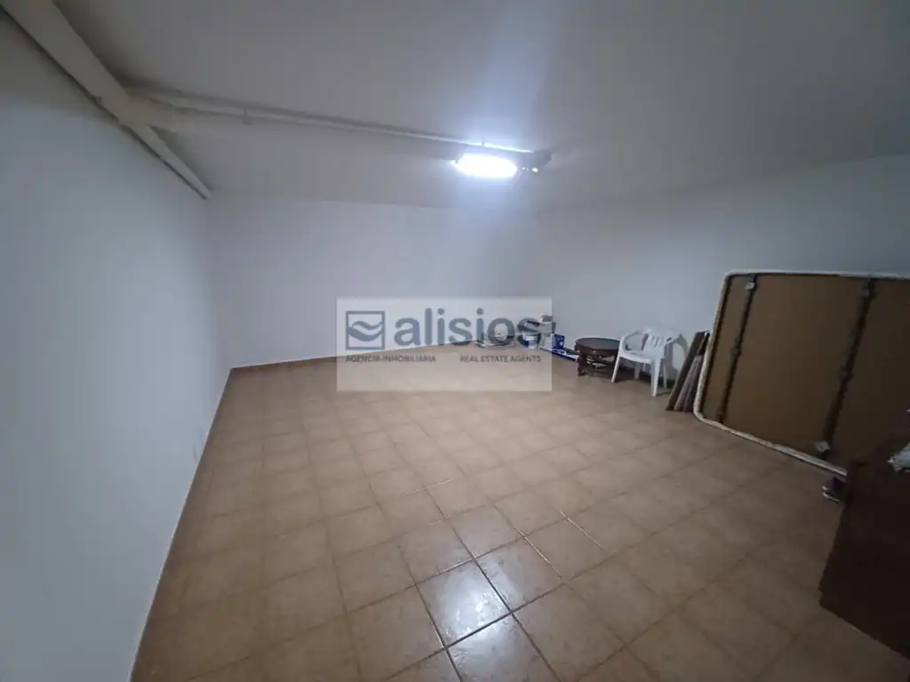 Casa adosada en venta en San Isidro