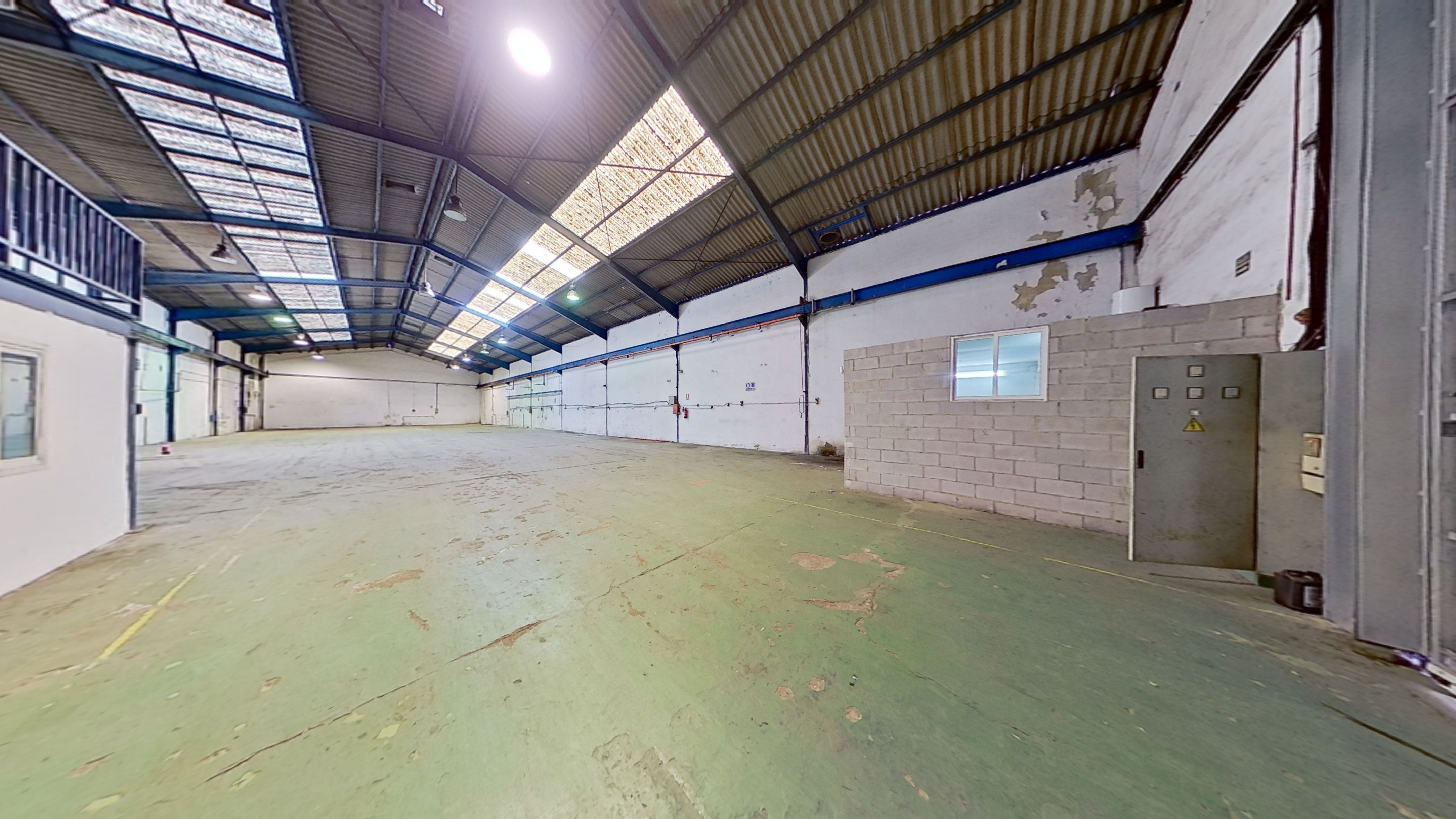 Industrial buildings to rent in Tremañes