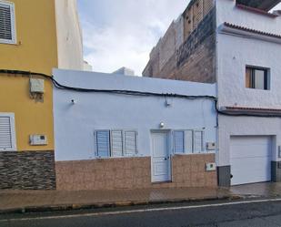 Vista exterior de Casa o xalet en venda en Santa Lucía de Tirajana