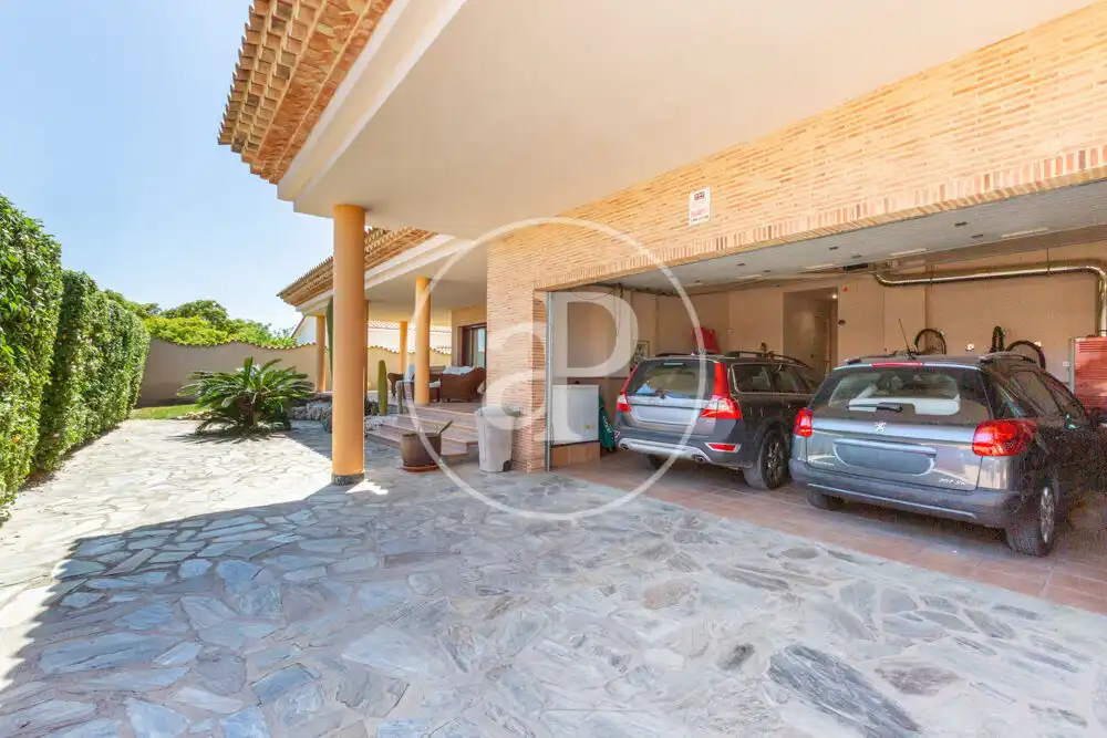Vista exterior de Casa o chalet en venta en Sagunto / Sagunt con Aire acondicionado, Calefacción y Jardín privado
