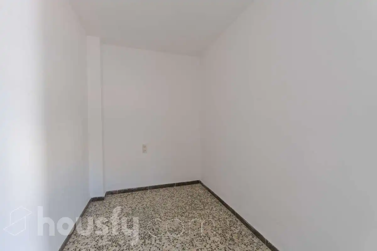 Bedroom of Attic for sale in Vilanova i la Geltrú  with Terrace and Storage room