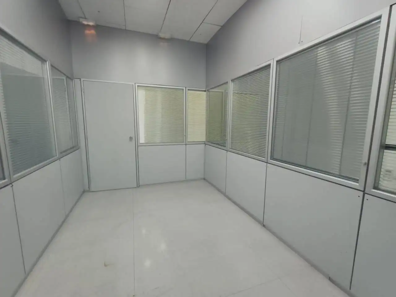 Commercial properties for rent in Girona
