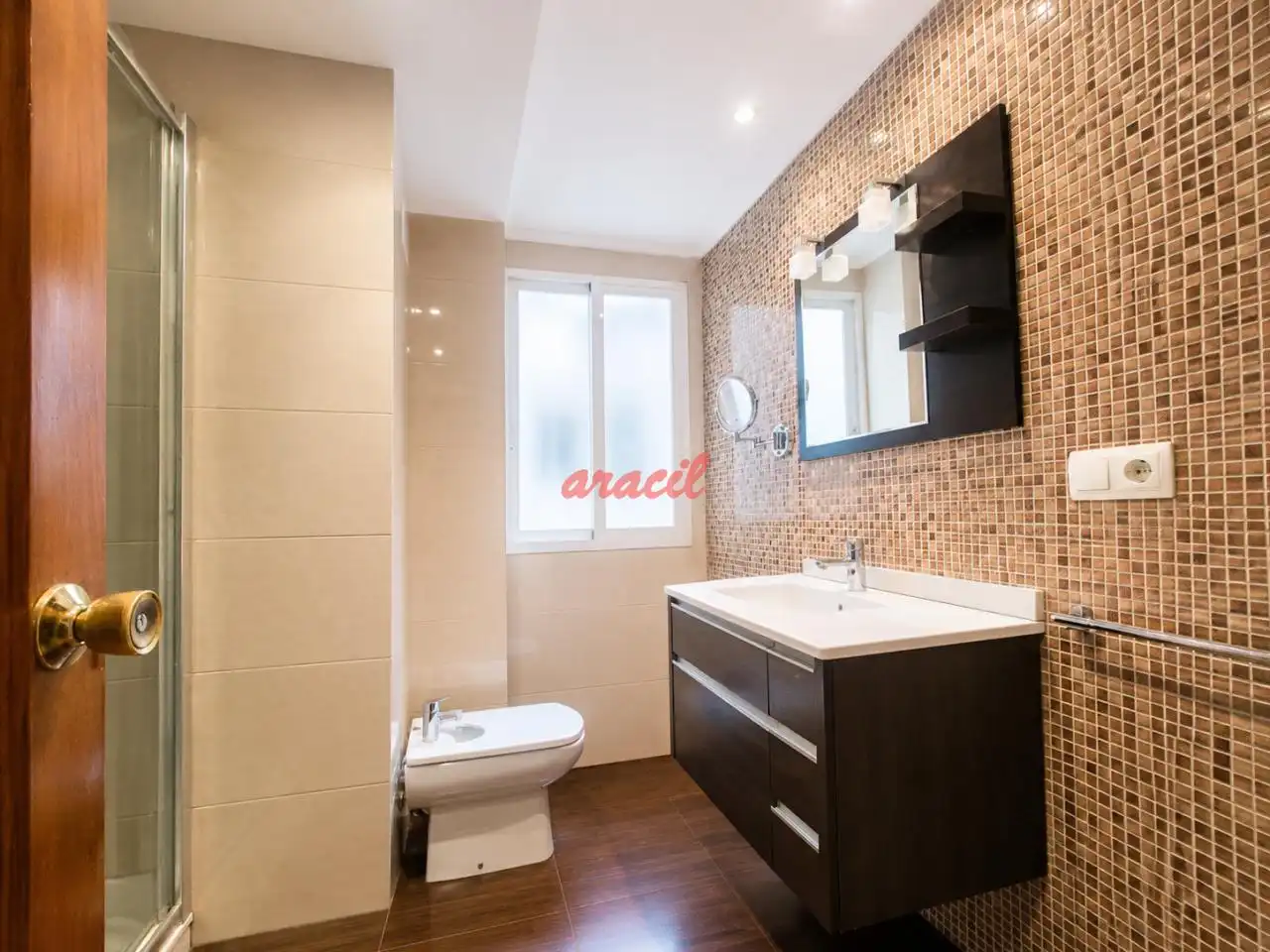 Badezimmer von Wohnung zur untervermieten in Ourense Capital  mit Heizung und Möbliert