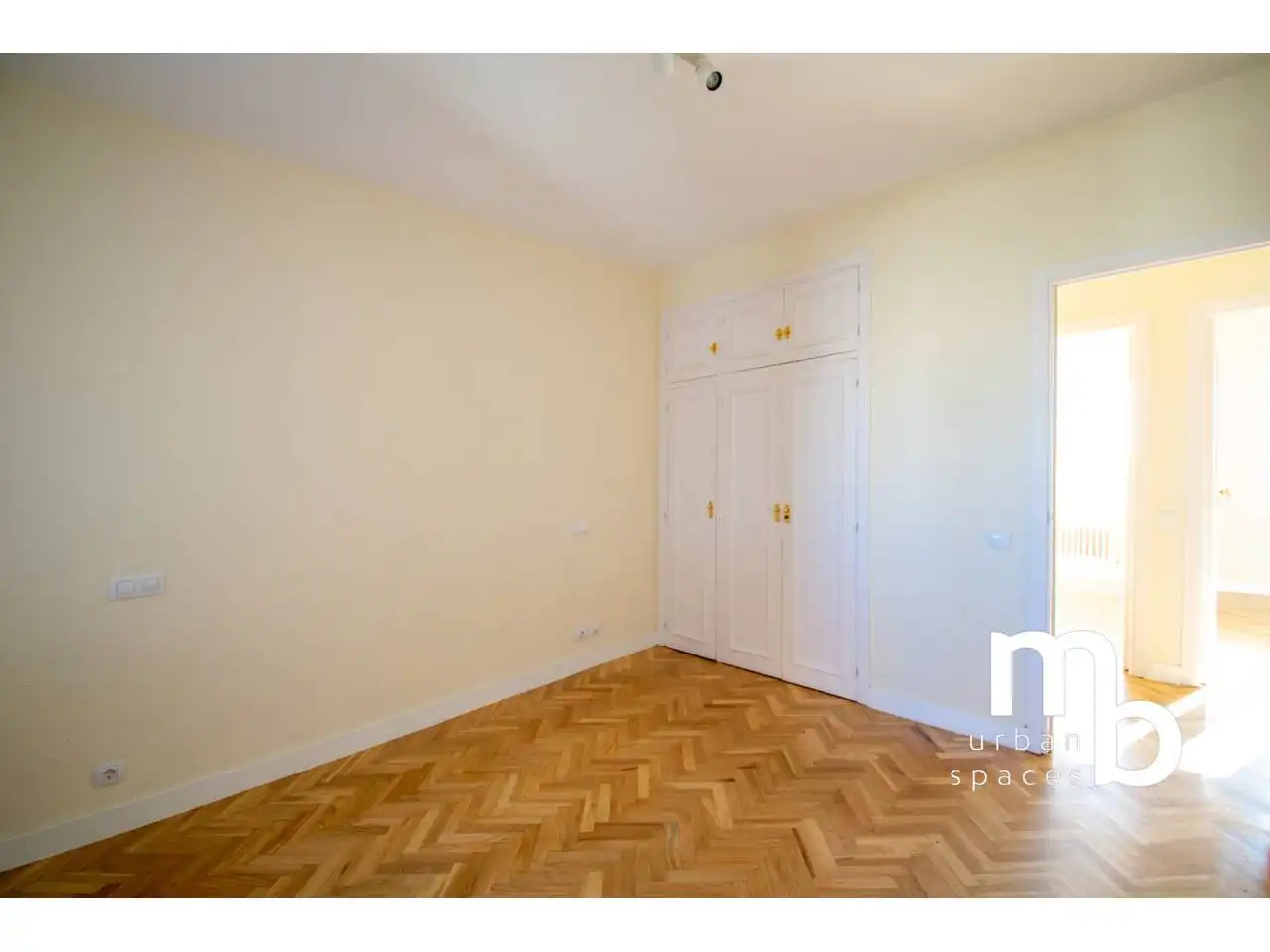 Habitación de Piso de alquiler en Madrid con Aire acondicionado, Calefacción y Parquet