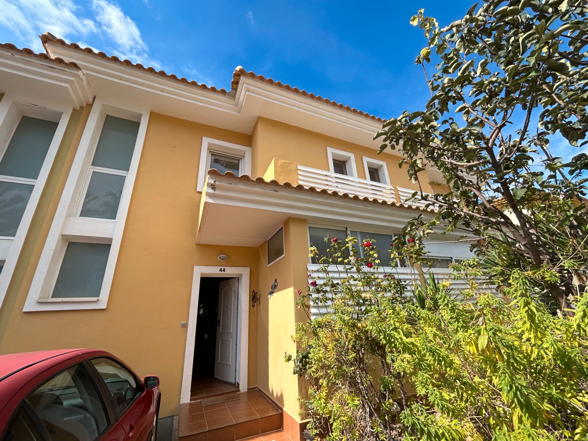 Vista exterior de Casa adosada en venta en Mutxamel con Aire acondicionado, Calefacción y Jardín privado