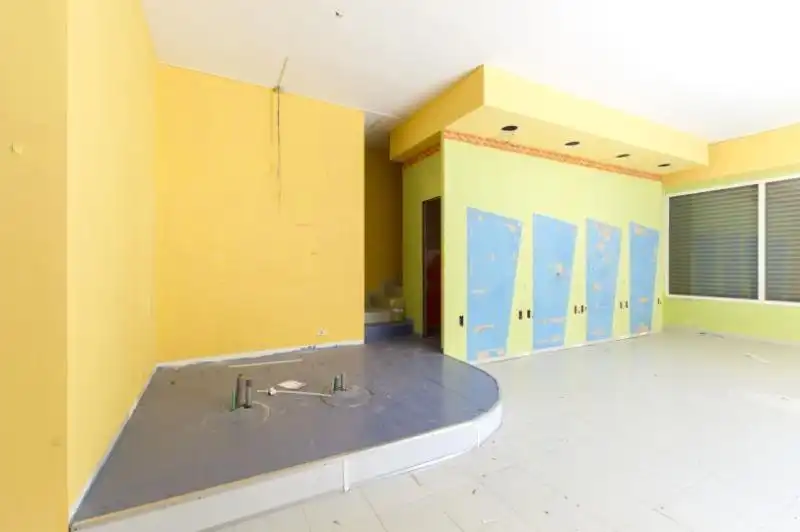 Commercial properties for sale in Gracia