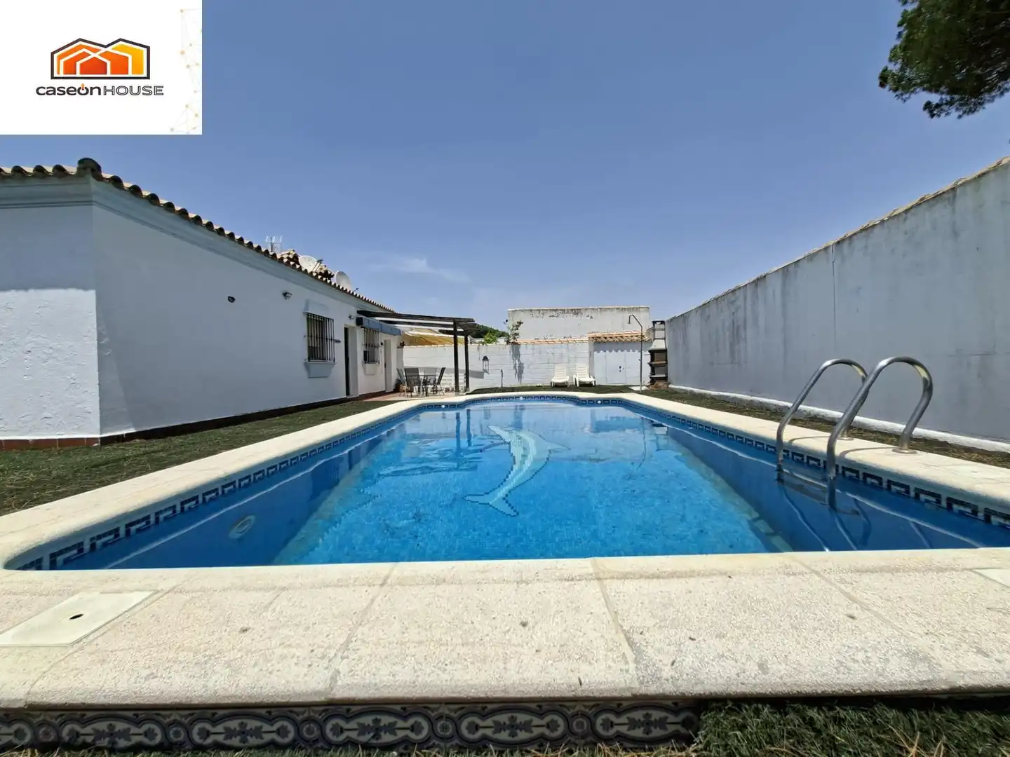 Piscina de Casa o chalet en venta en Chiclana de la Frontera
