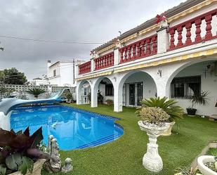 Garden of Country house for sale in Empuriabrava  with Air Conditioner, Swimming Pool and Furnished