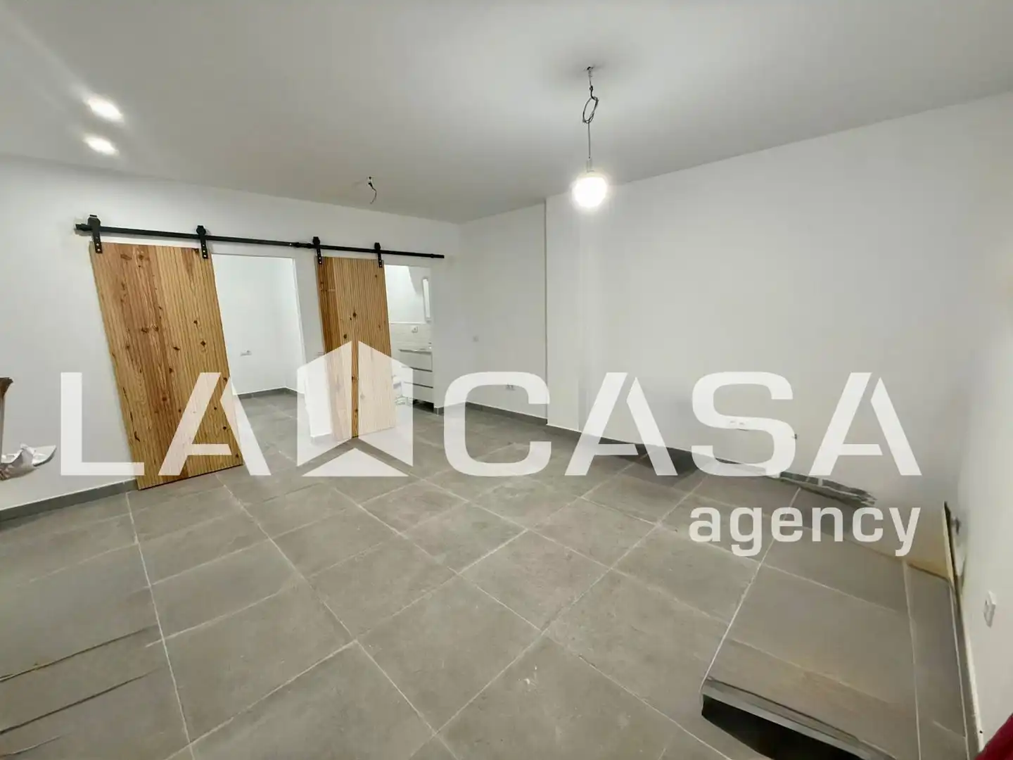 Planta baja en venta en Dos Hermanas con Aire acondicionado