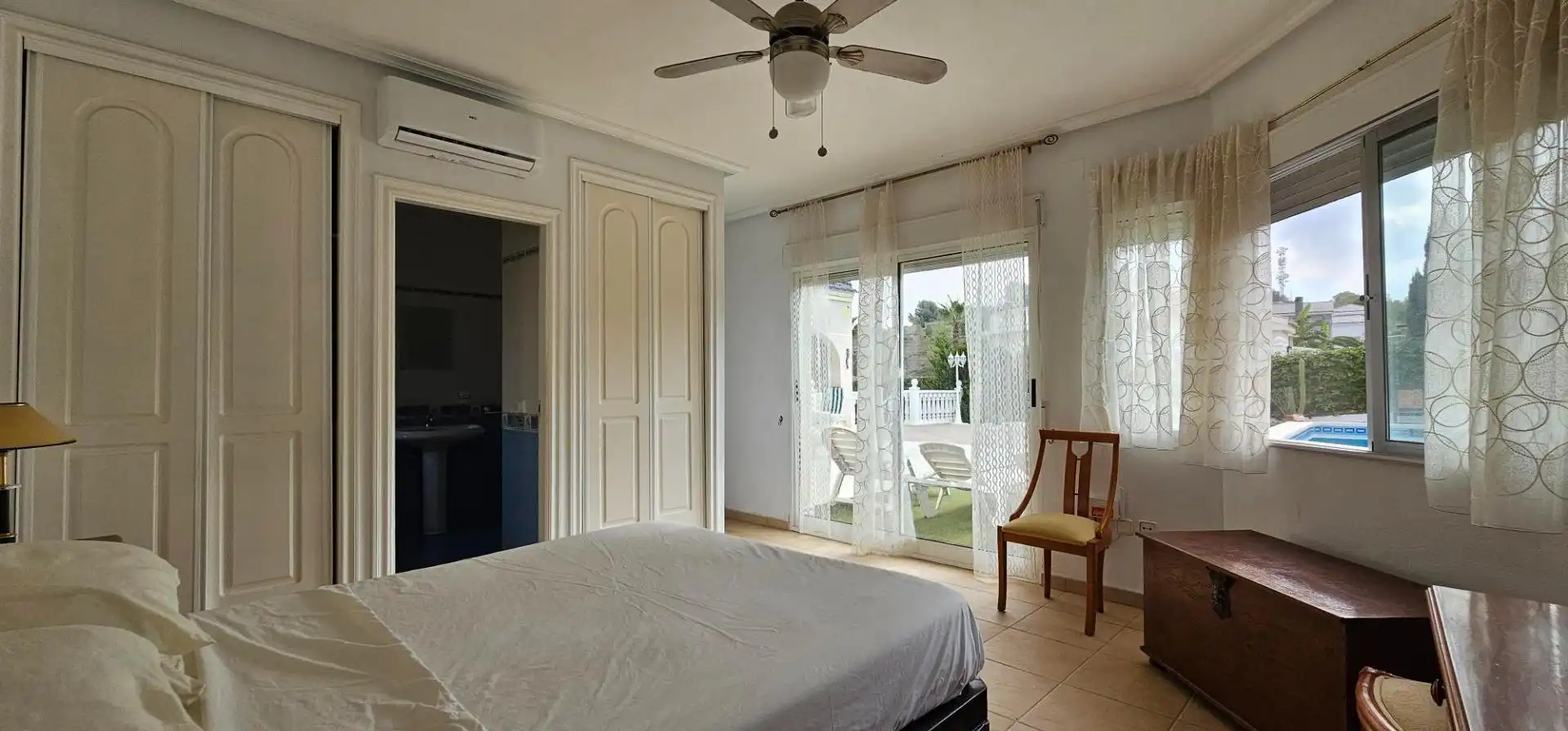 Habitación de Casa o chalet en venta en Almoradí