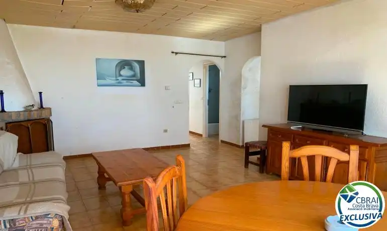 Menjador de Casa adosada en venda en Empuriabrava amb Traster i Moblat