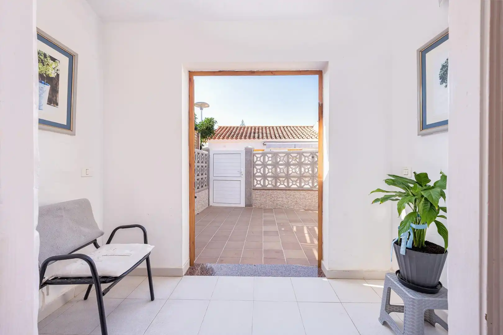 Casa adosada en venta en San Bartolomé de Tirajana con Terraza, Amueblado y Piscina comunitaria