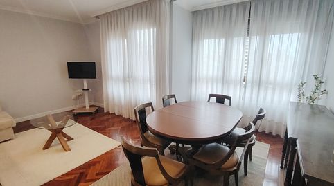 Foto 2 de Piso de alquiler en Calle Anselmo Cifuentes, Barrio del Centro, Gijón