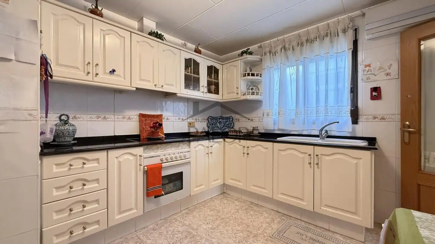 Cocina de Piso en venta en Carcaixent con Aire acondicionado, Terraza y Alarma