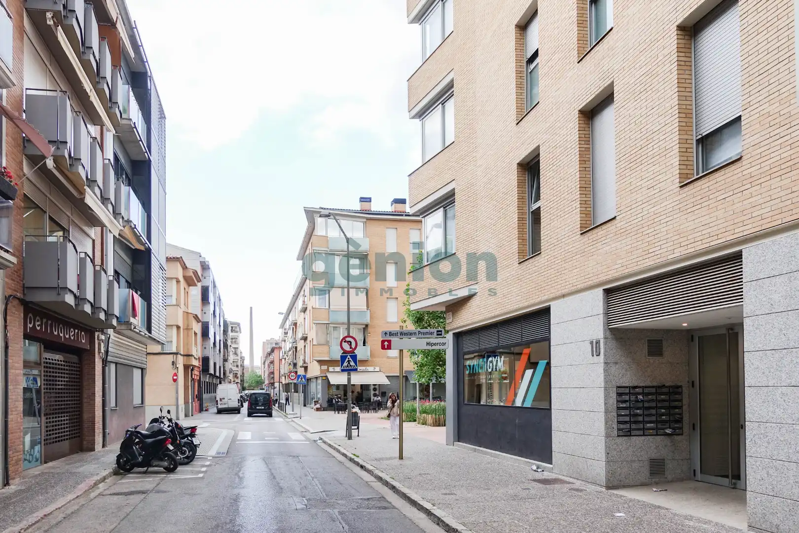 Pis en venda a Carrer Sant Isidre, Eixample Sud – Migdia