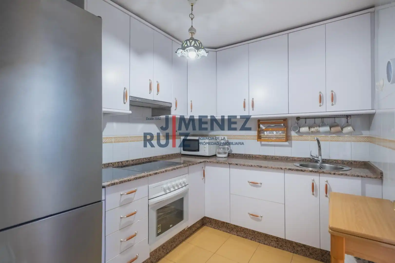 Cocina de Piso en venta en El Puerto de Santa María con Piscina comunitaria