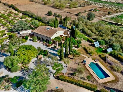 Vista exterior de Finca rústica en venda en Porreres amb Aire condicionat, Calefacció i Jardí privat