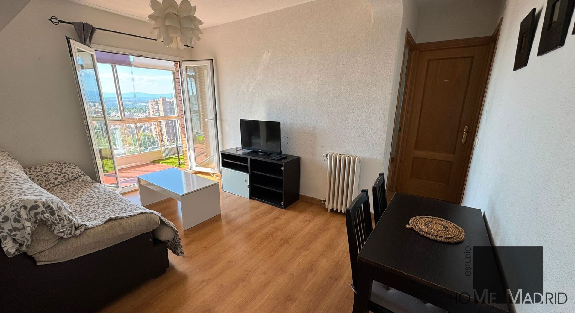 Habitación de Piso en venta en  Madrid Capital con Calefacción y Terraza