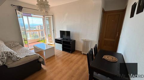 Foto 2 de Pis en venda a Calle de Aguilar de Campóo, Valdezarza, Madrid