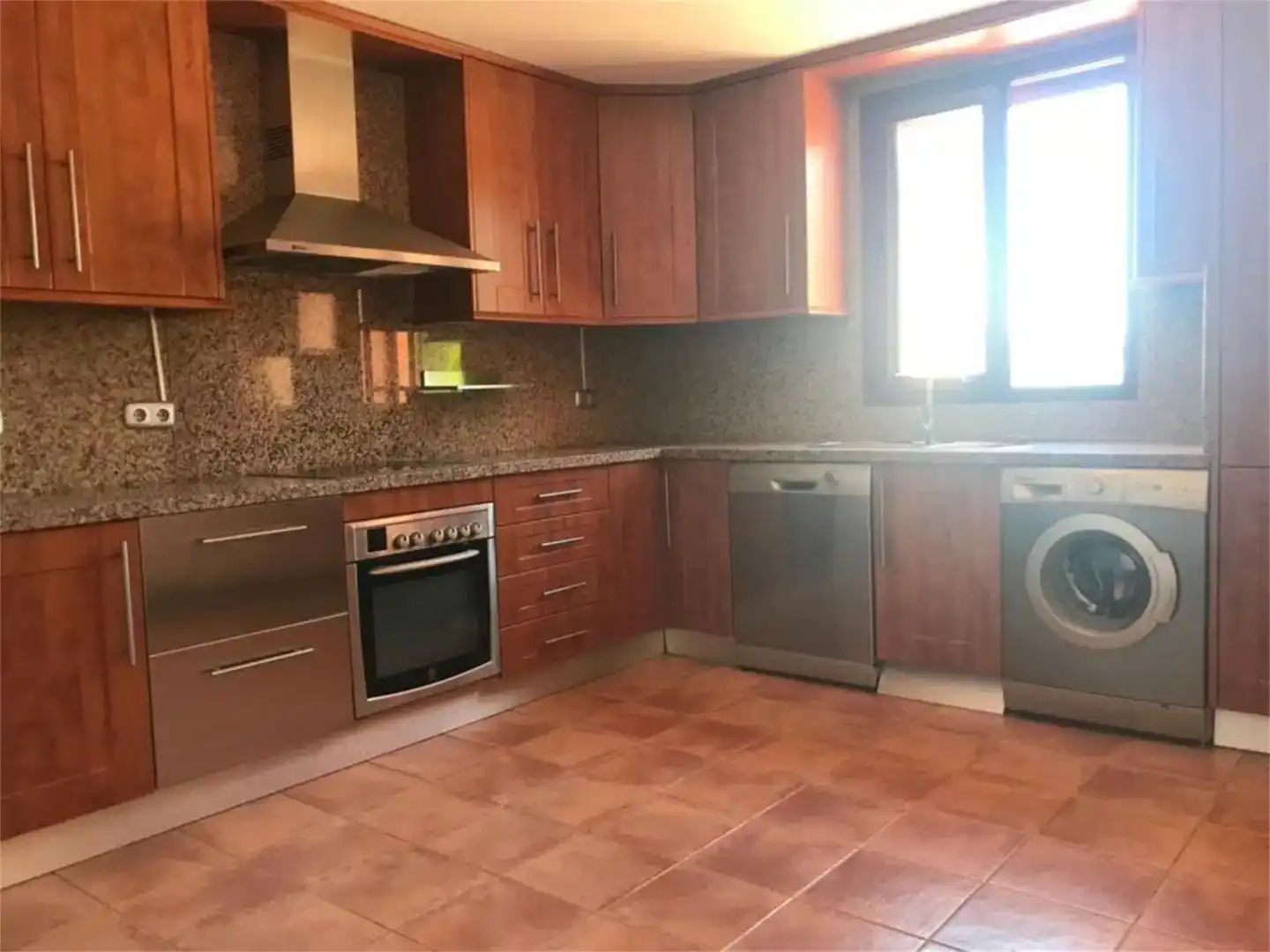 Cocina de Apartamento en venta en Estepona con Aire acondicionado y Piscina
